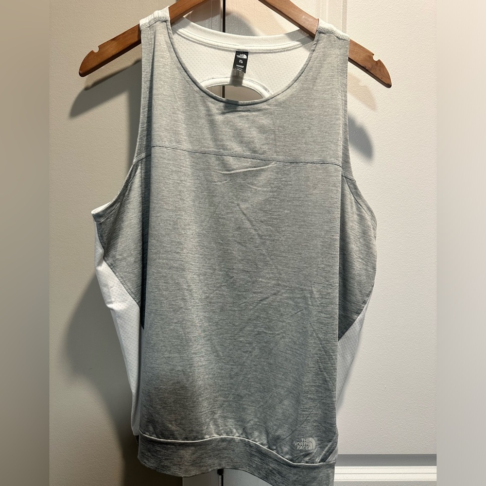 The North Face Tank open‎ back XL